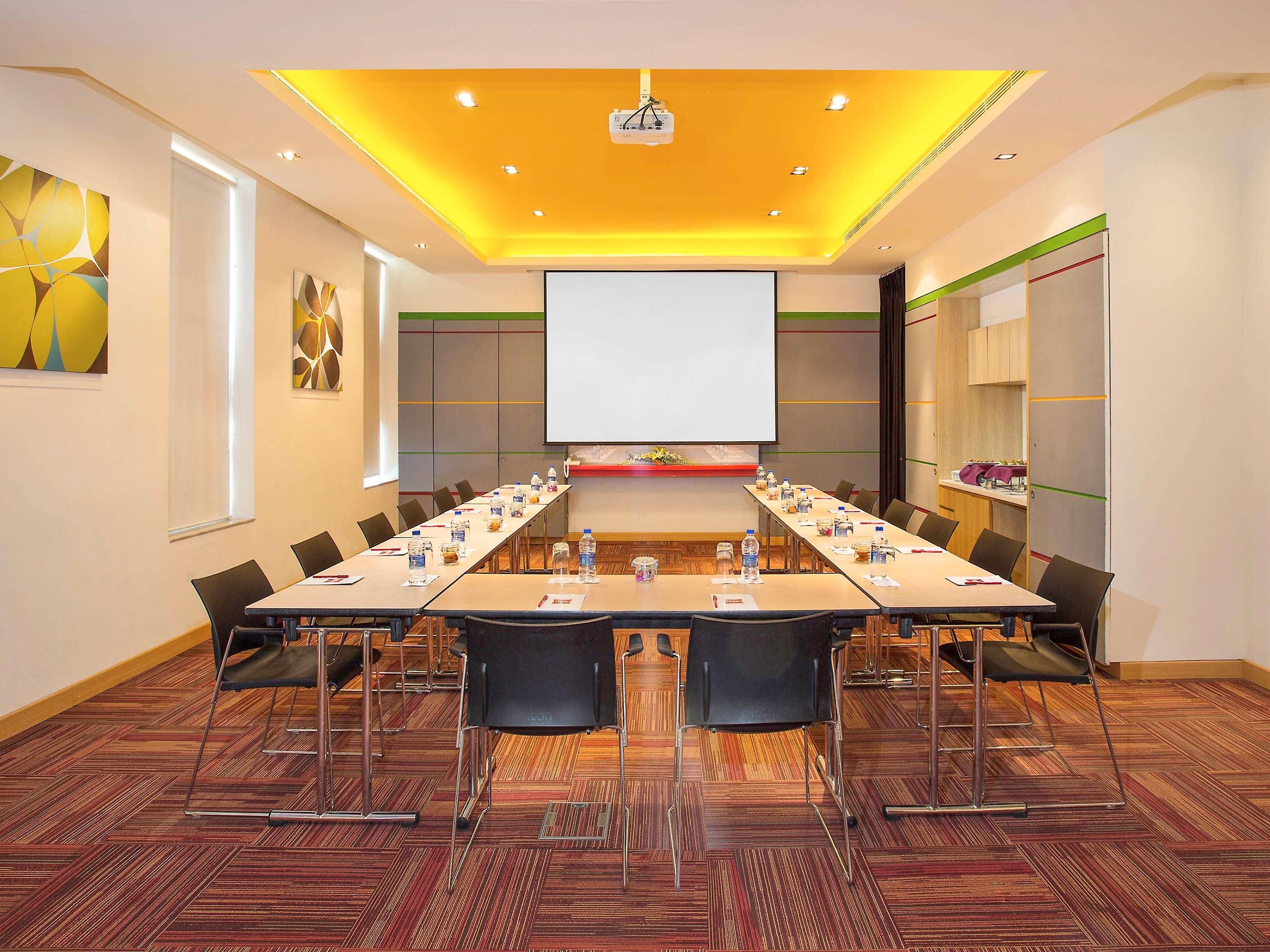 Hotel Ibis Bengaluru Hosur Road - An Accor Brand Exterior foto