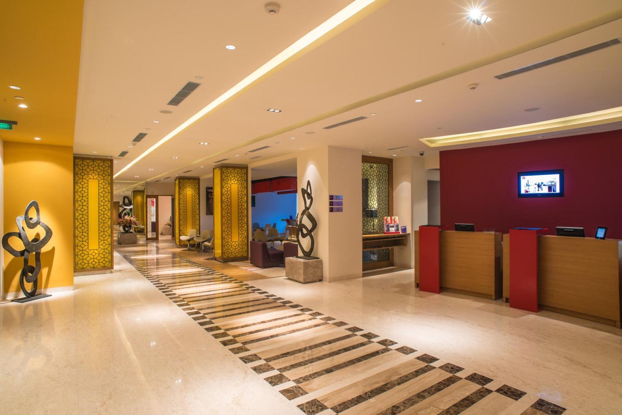 Hotel Ibis Bengaluru Hosur Road - An Accor Brand Exterior foto