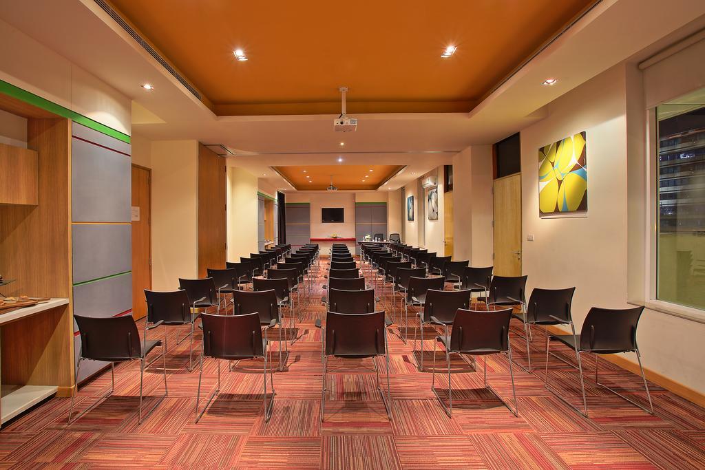 Hotel Ibis Bengaluru Hosur Road - An Accor Brand Exterior foto