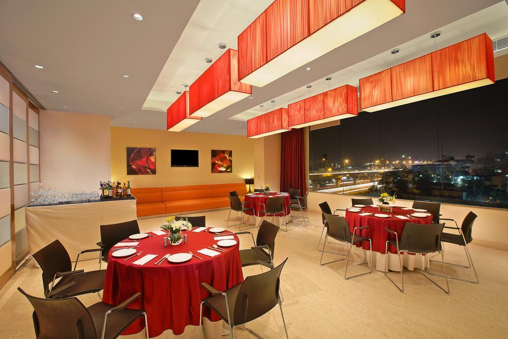 Hotel Ibis Bengaluru Hosur Road - An Accor Brand Exterior foto